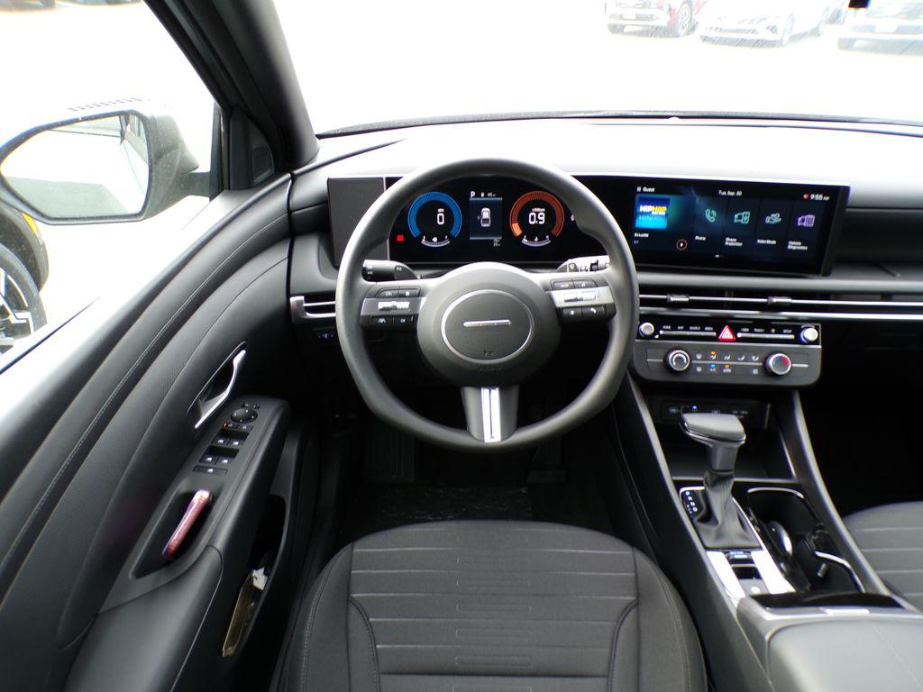 2026 Hyundai Santa Cruz SE - Photo 14