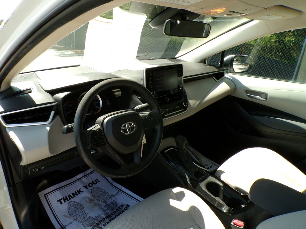 2021 Toyota Corolla LE - Photo 11