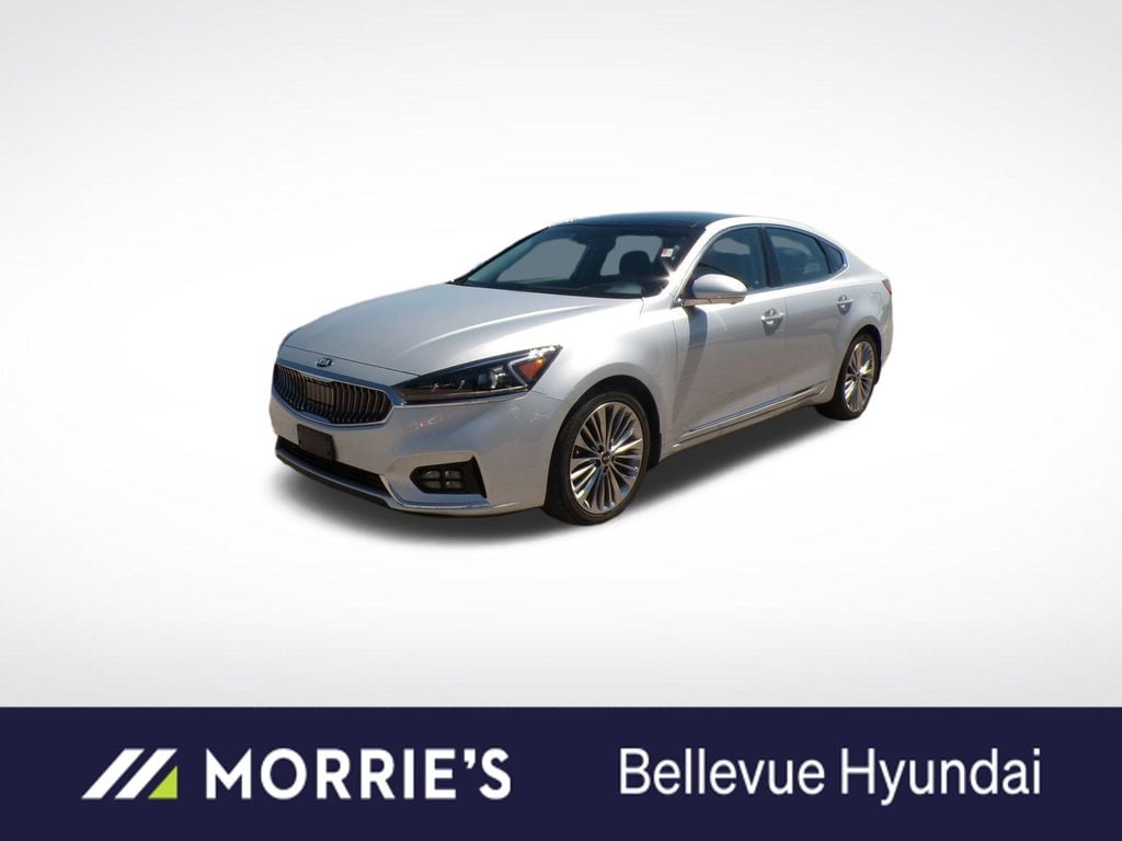 2017 Kia Cadenza Limited's photo