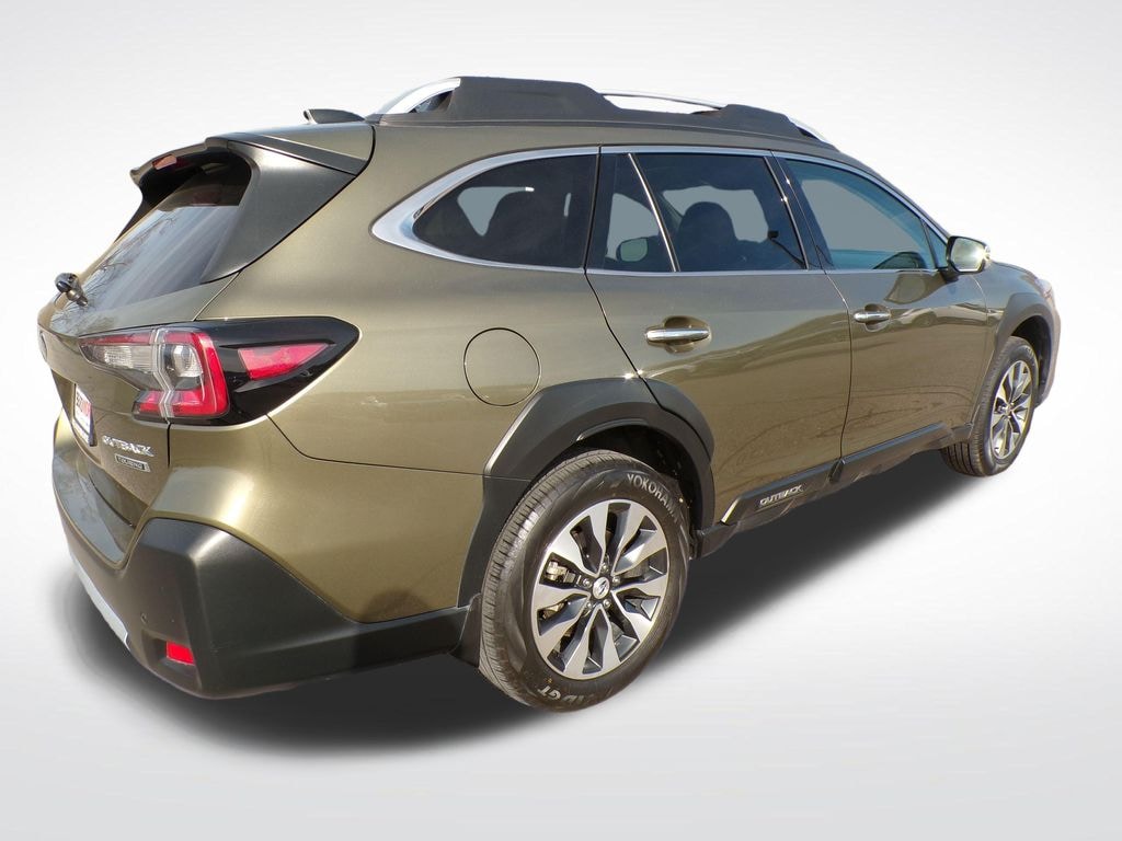 Used 2023 Subaru Outback Touring SUV