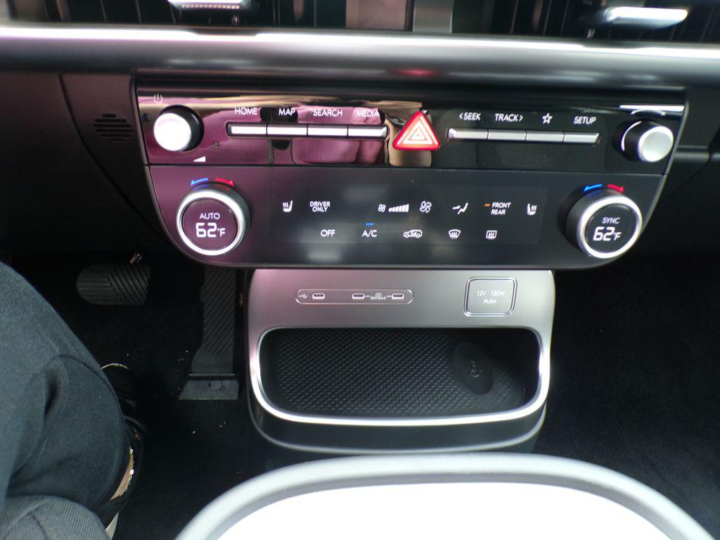 2026 Hyundai IONIQ 9 SE - Photo 37