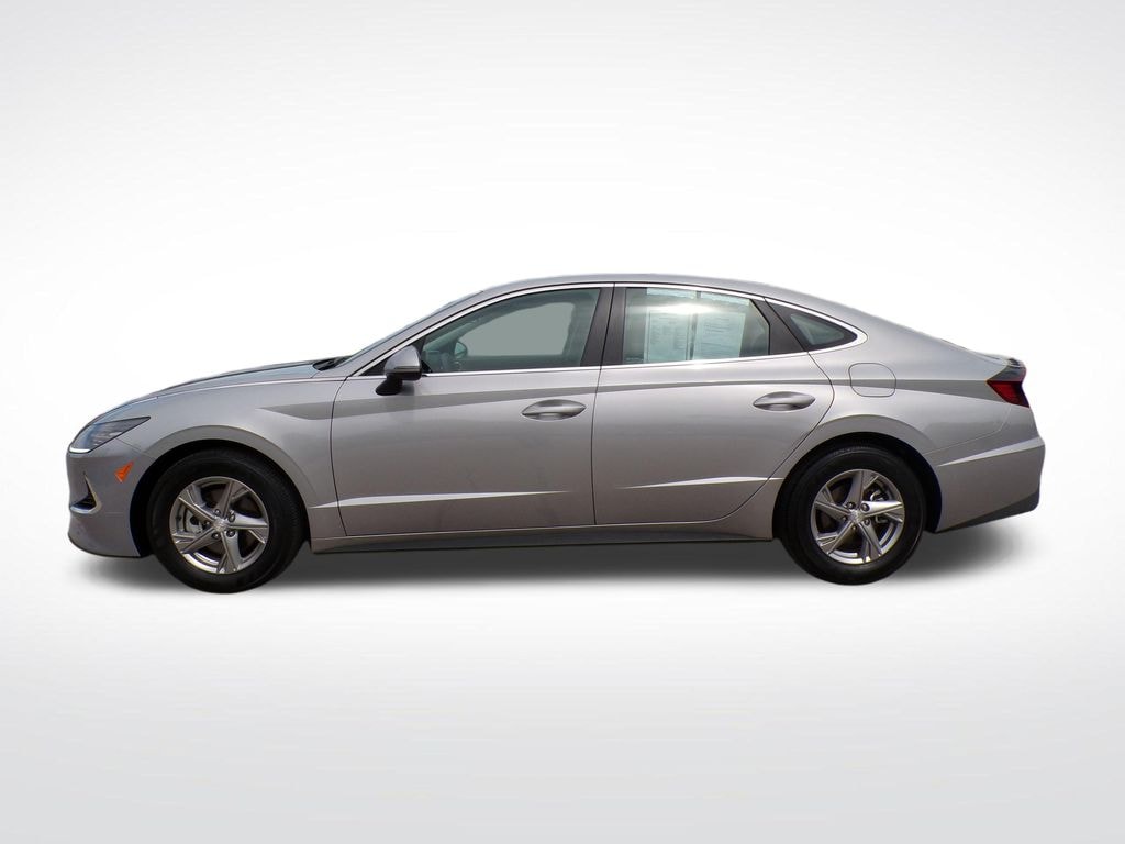 Used 2023 Hyundai Sonata SE Sedan