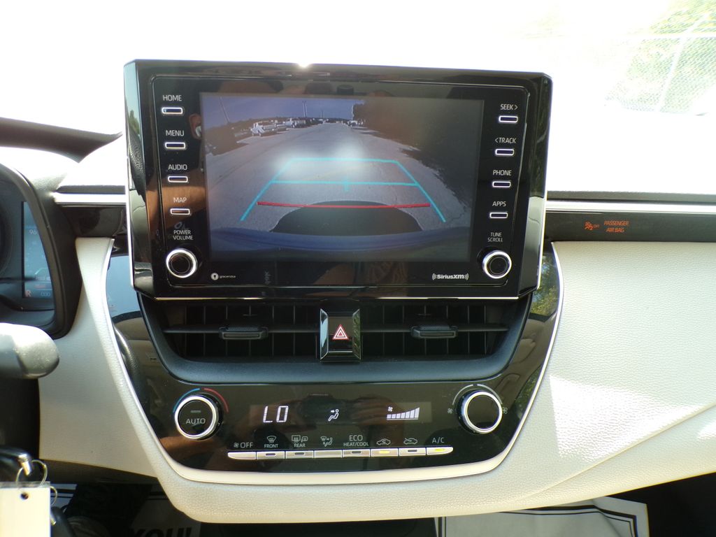 2021 Toyota Corolla LE - Photo 26