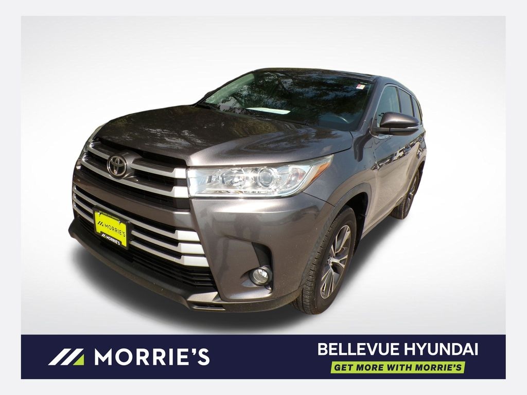 Used 2019 Toyota Highlander LE V6 SUV