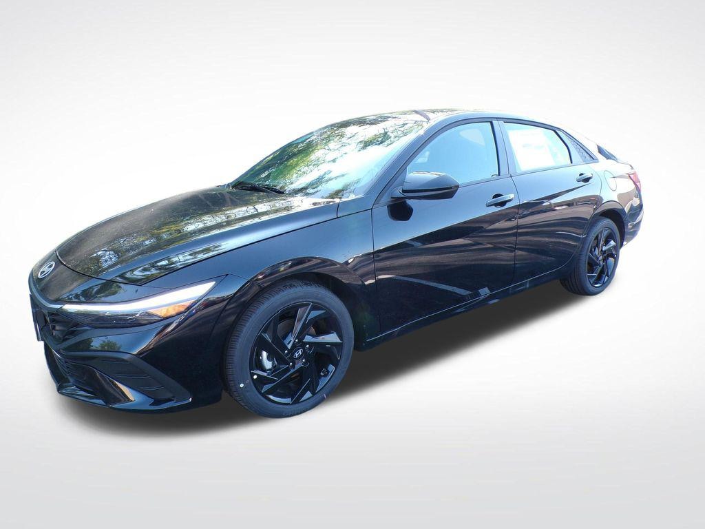 New 2026 Hyundai Elantra SEL Sport Sedan