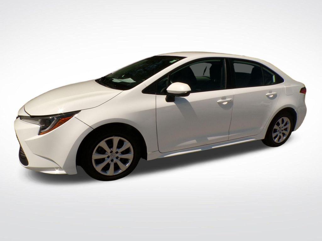 Used 2021 Toyota Corolla LE Sedan
