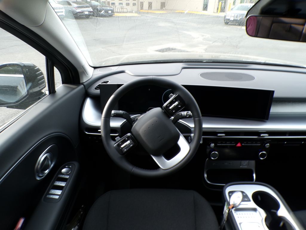 2026 Hyundai IONIQ 9 SE - Photo 14
