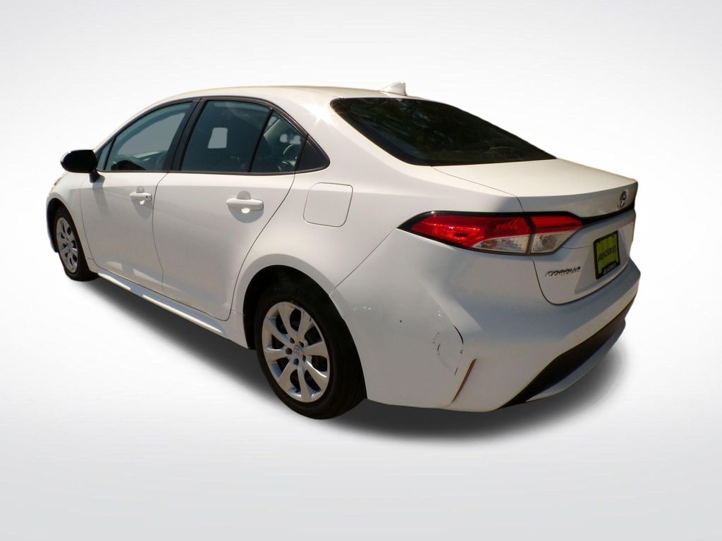 Used 2021 Toyota Corolla LE Sedan