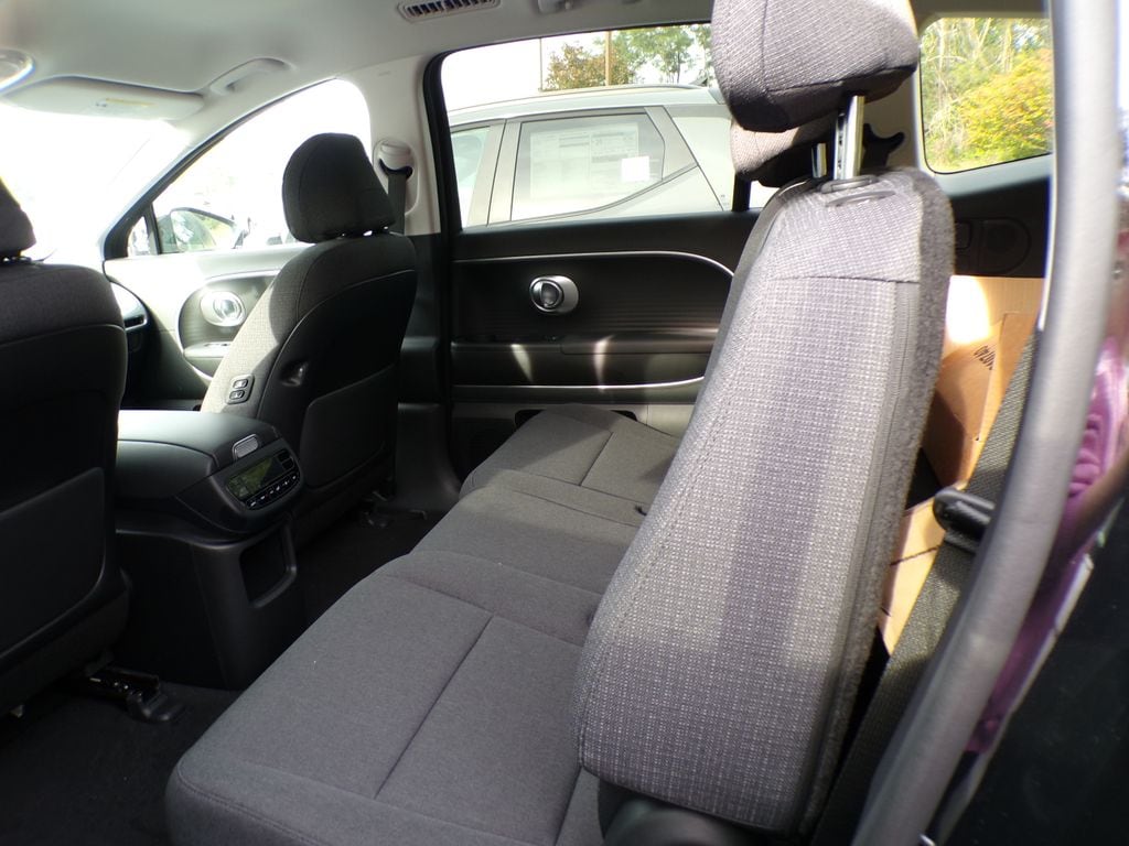 2026 Hyundai IONIQ 9 SE - Photo 26