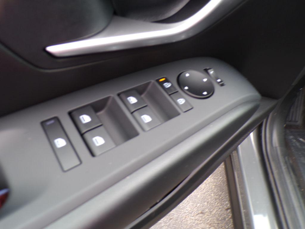 2026 Hyundai Santa Cruz SE - Photo 18
