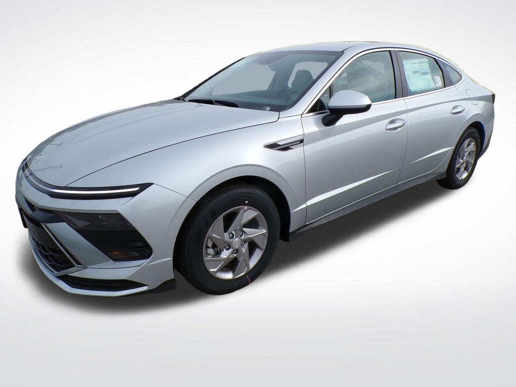 New 2026 Hyundai Sonata SE Sedan
