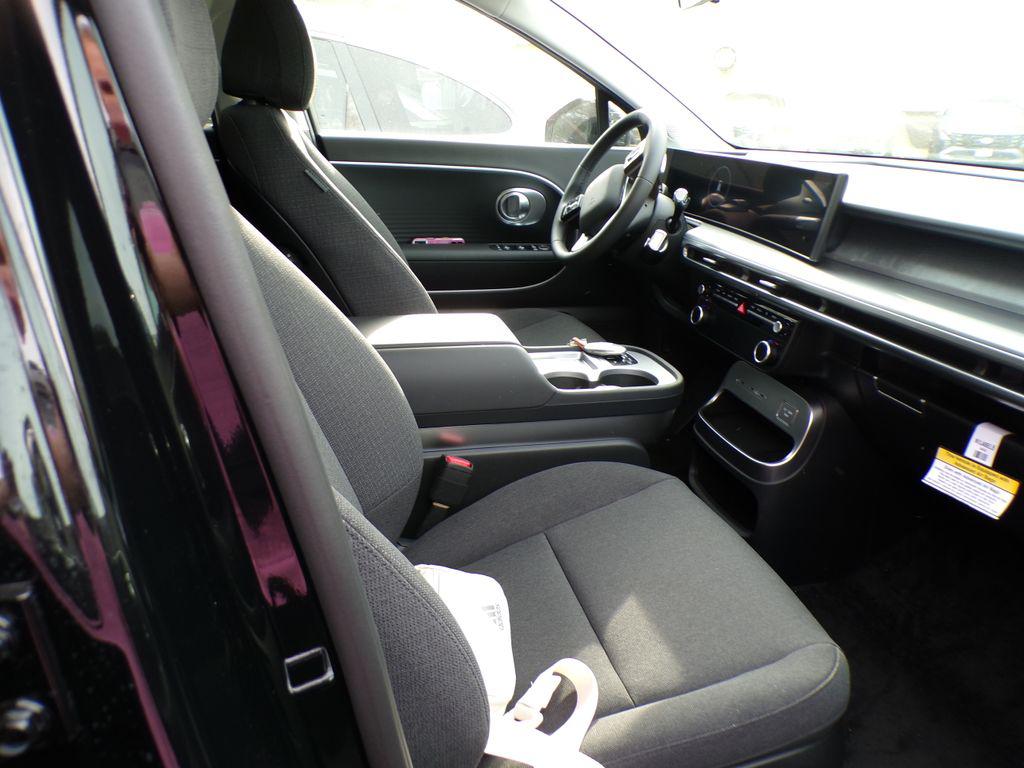 2026 Hyundai IONIQ 9 SE - Photo 23