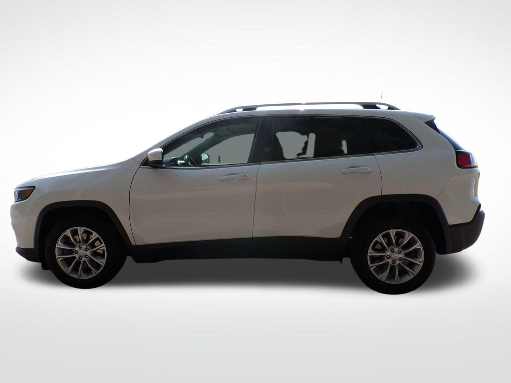 Used 2019 Jeep Cherokee Latitude with VIN 1C4PJLCX2KD144828 for sale in Bellevue, NE