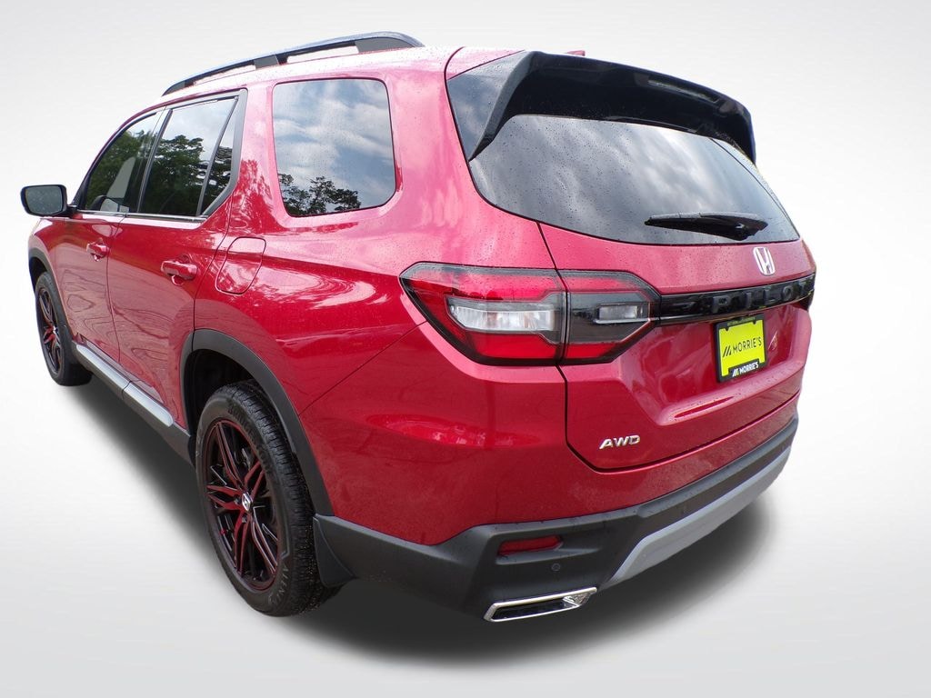 Used 2025 Honda Pilot Elite SUV