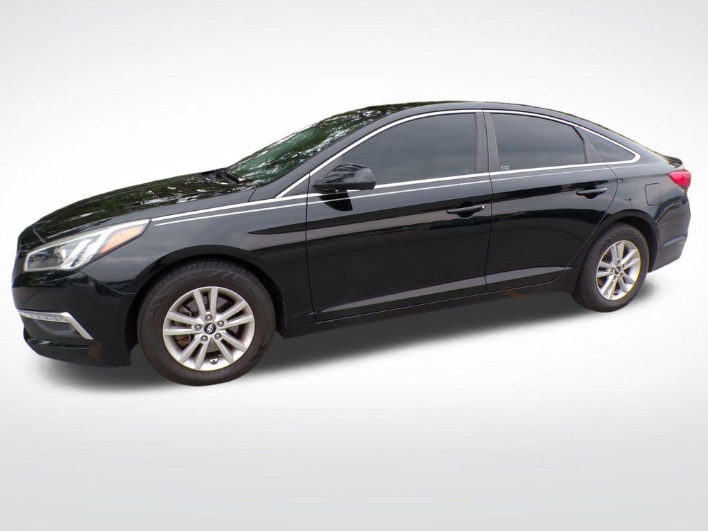 Used 2015 Hyundai Sonata SE Sedan