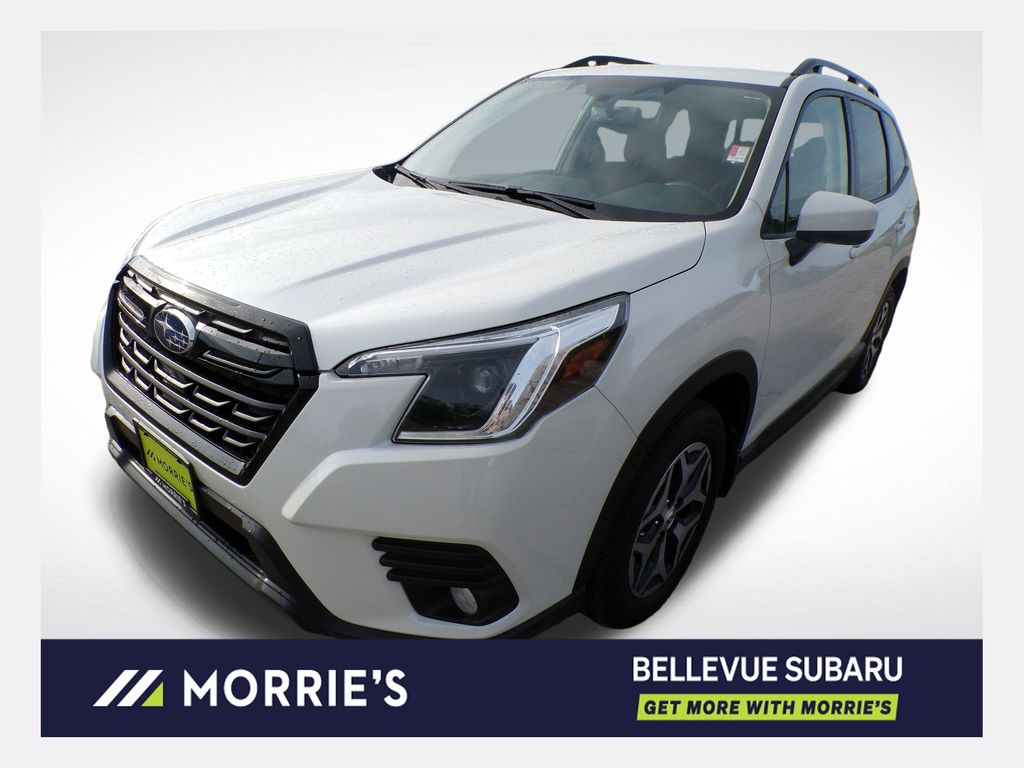 2023 Subaru Forester Premium's photo