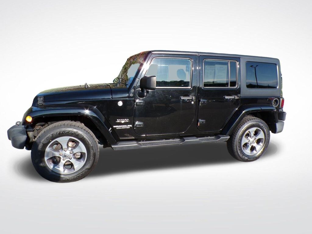 Used 2017 Jeep Wrangler Unlimited Sahara SUV