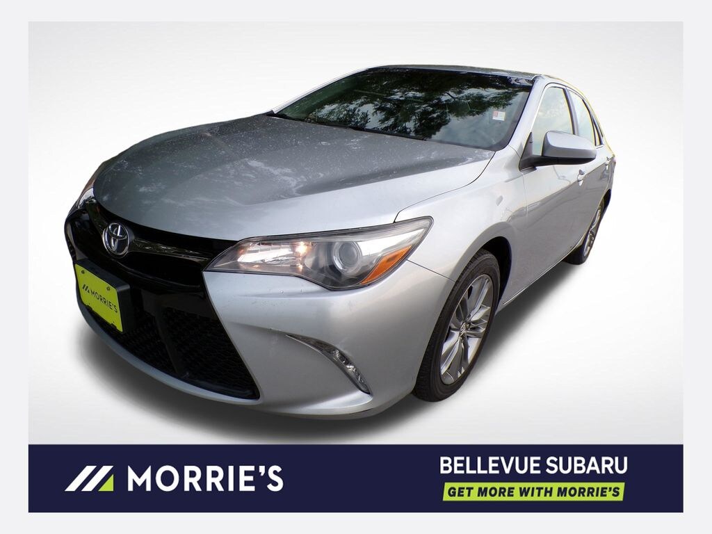 Used 2017 Toyota Camry SE Sedan