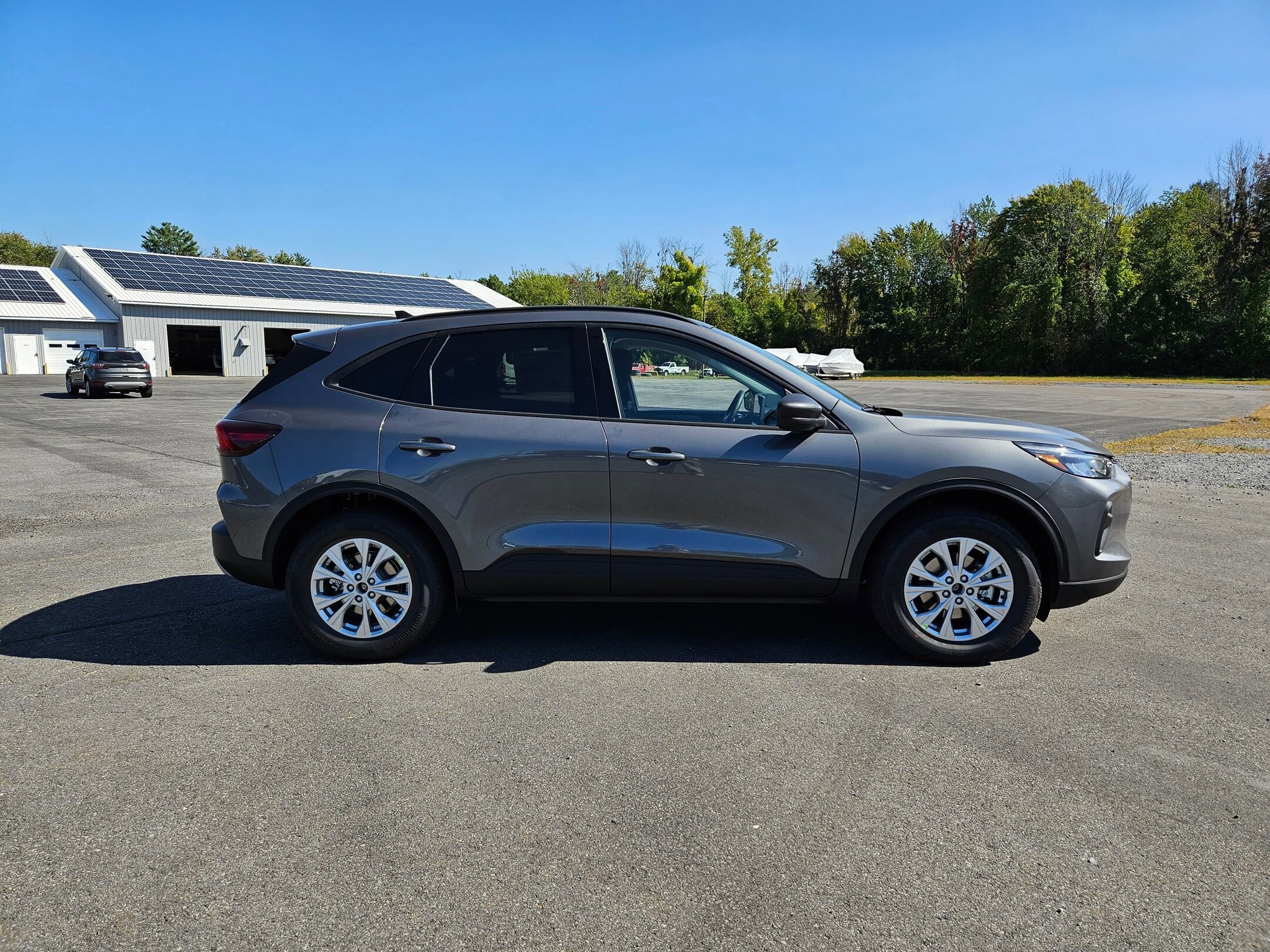 2025 Ford Escape Active photo 2