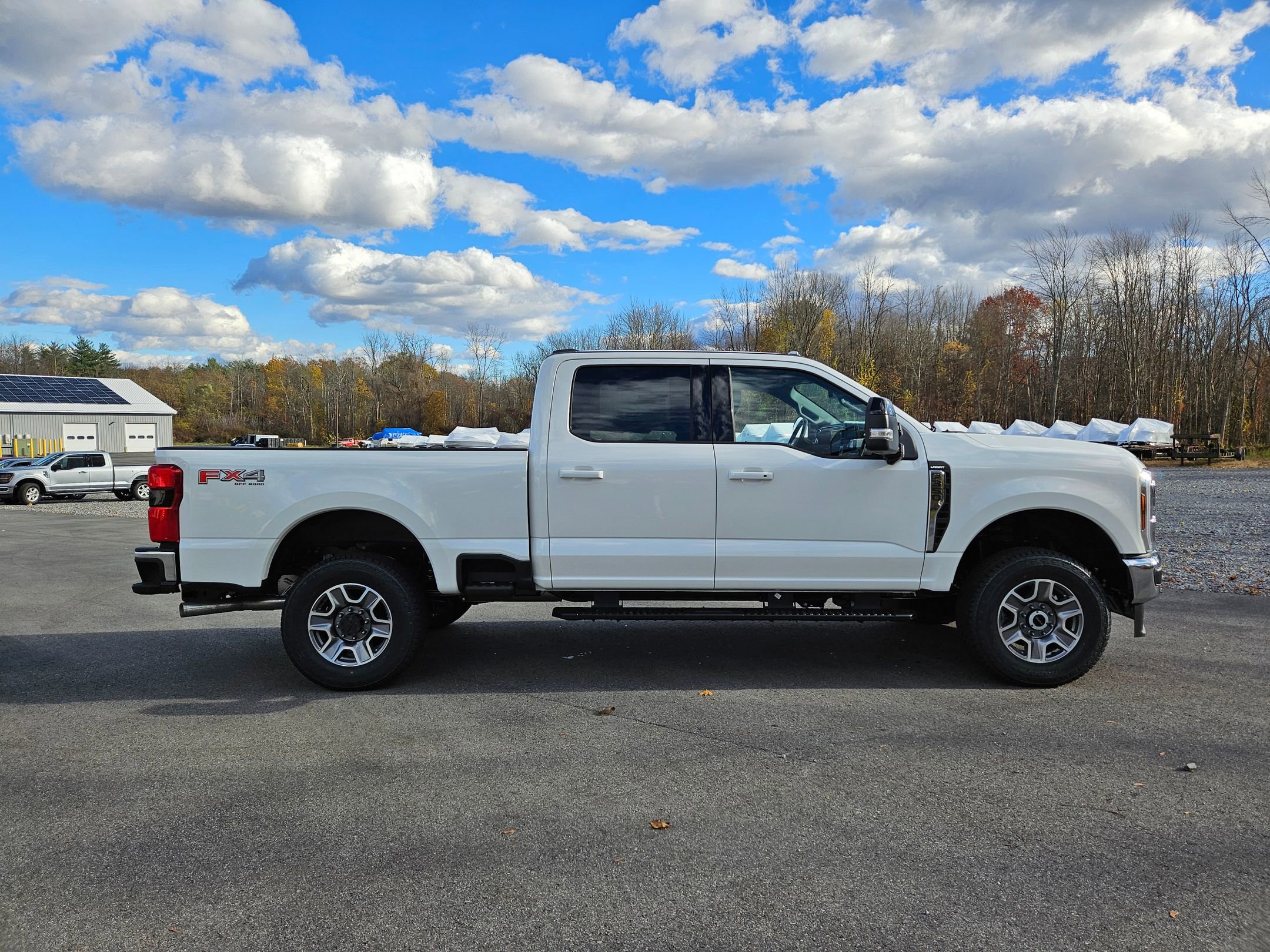2026 Ford F-350 Lariat photo 2