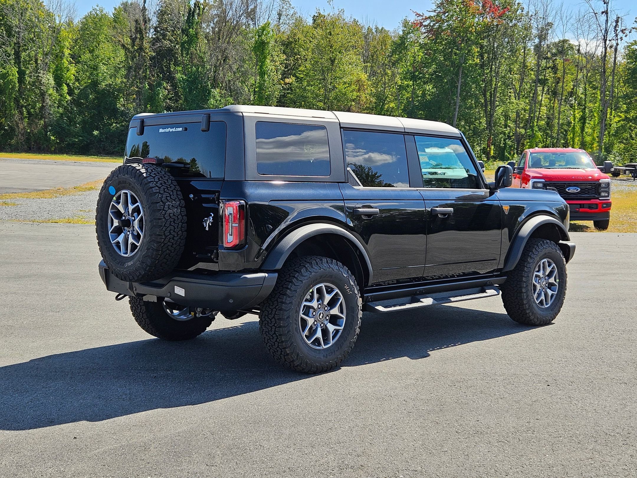 2025 Ford Bronco Badlands photo 3