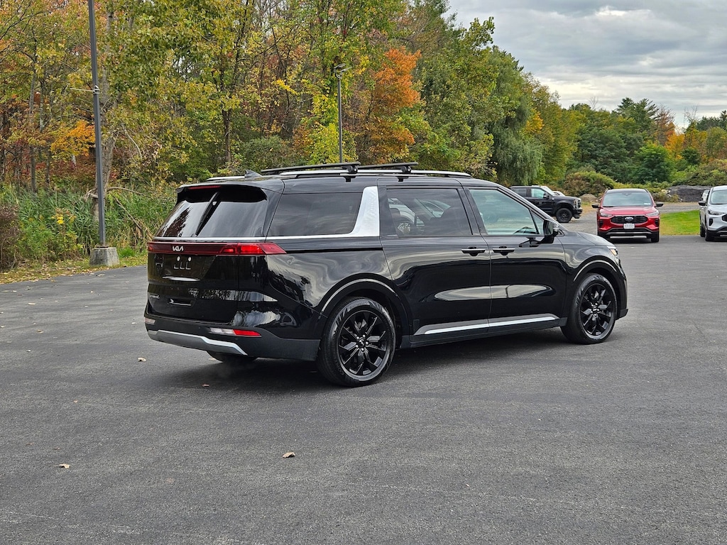 Used 2022 Kia Carnival SX MPV