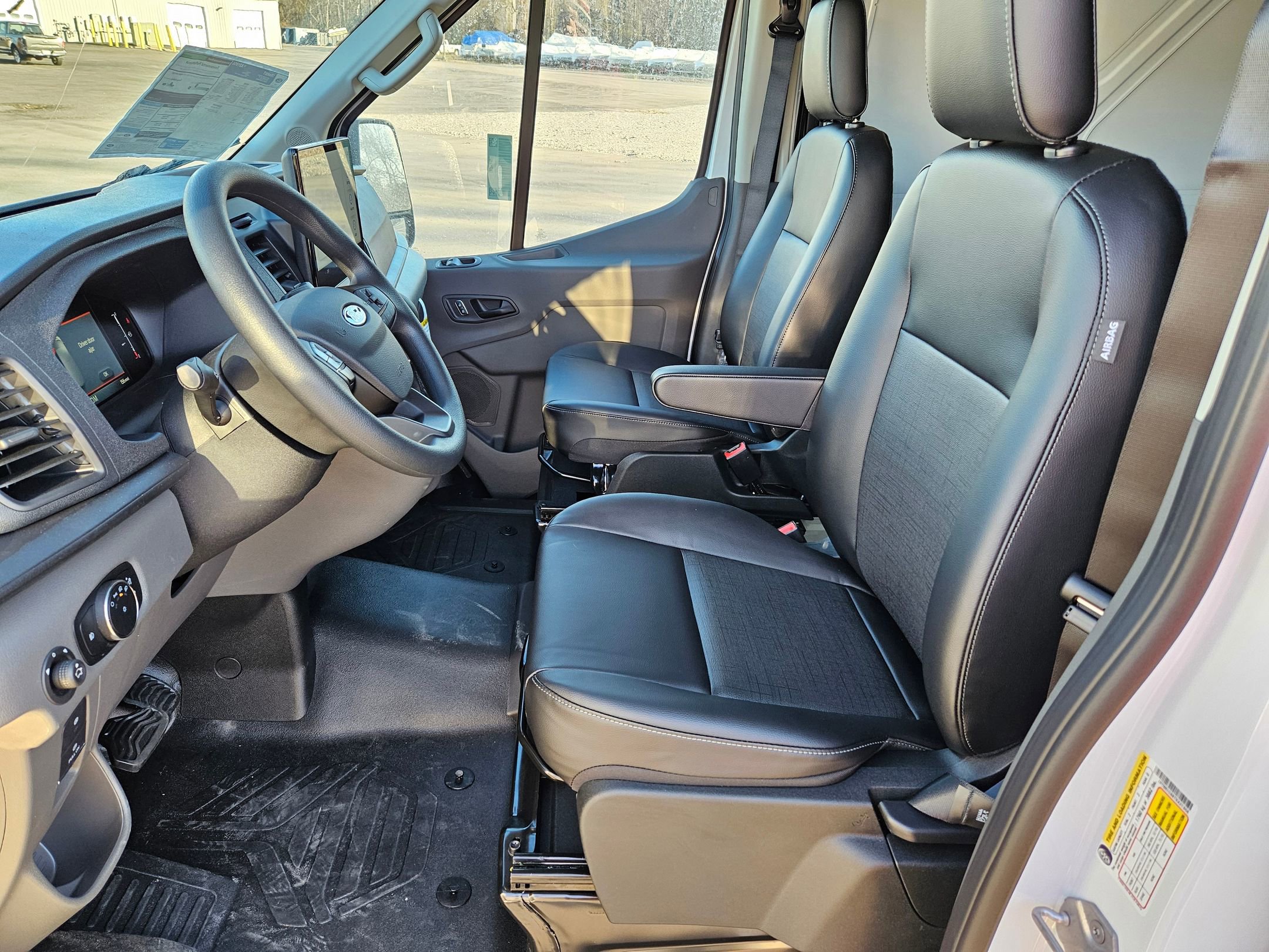 2026 Ford Transit photo 4