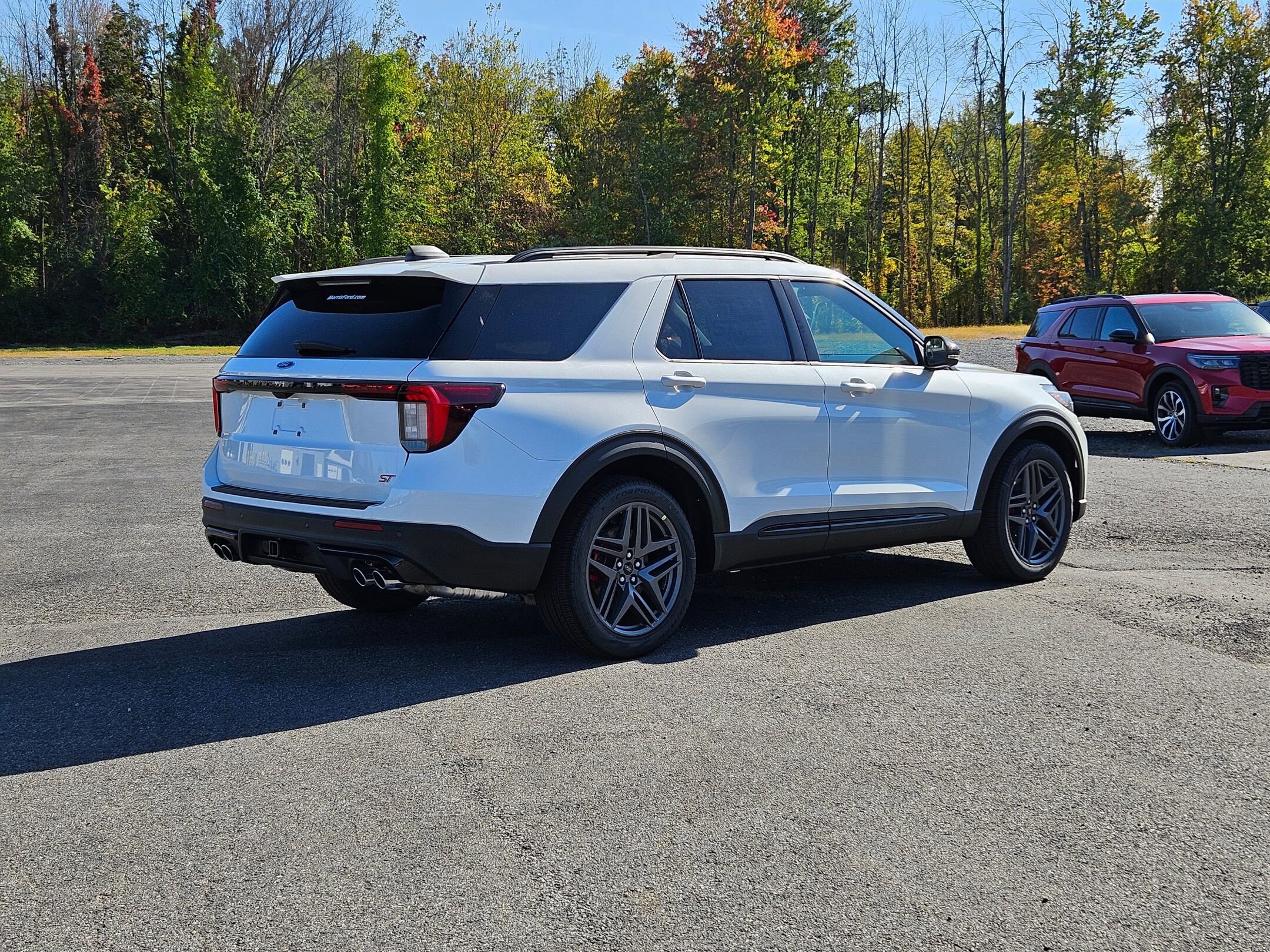 2025 Ford Explorer ST photo 3