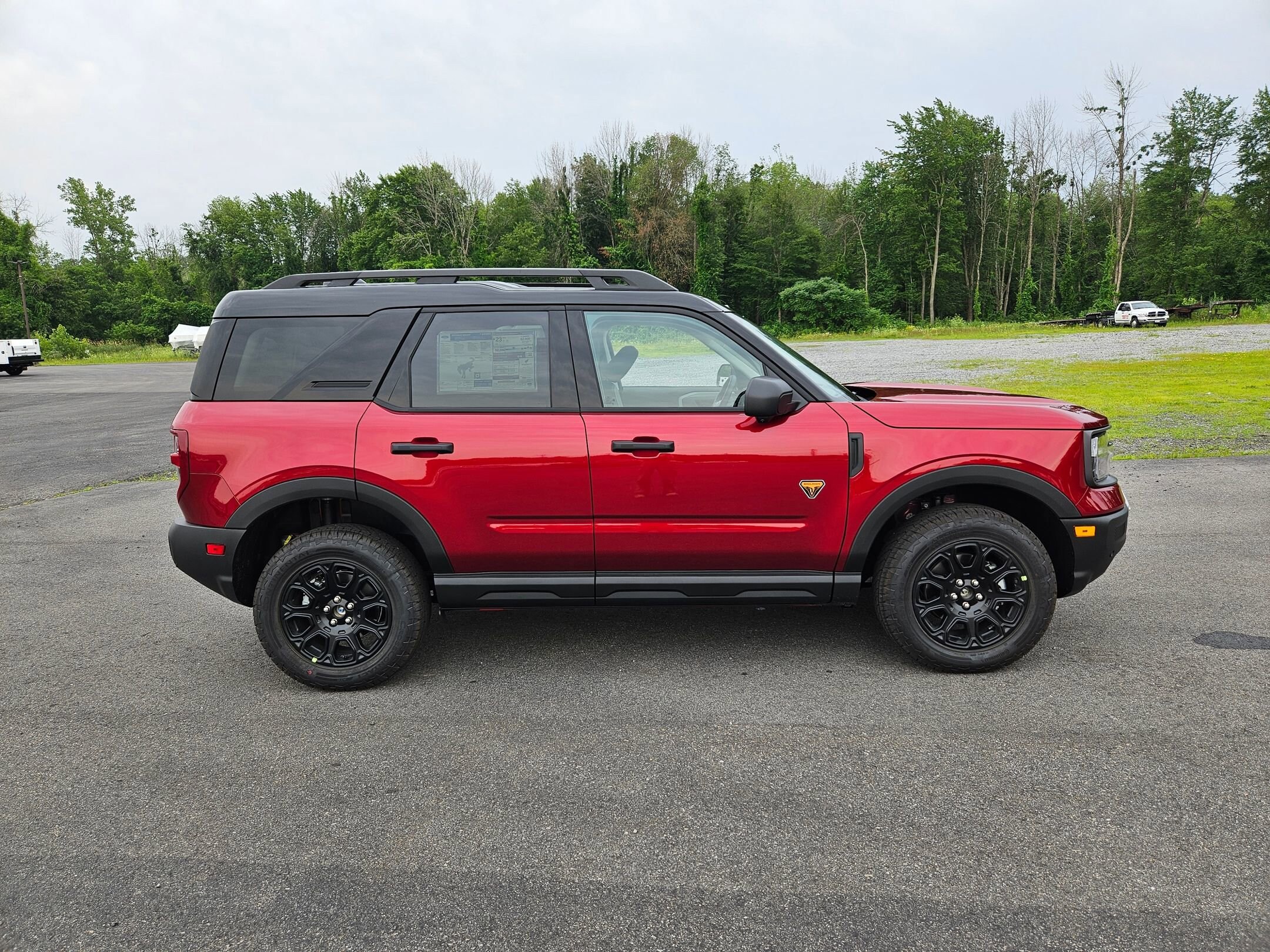 2025 Ford Bronco Sport Badlands photo 2