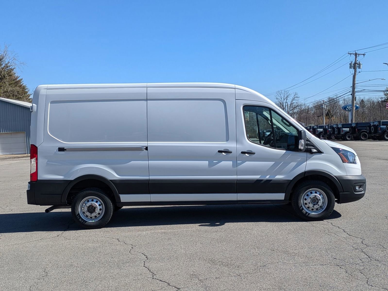 2024 Ford Transit photo 2