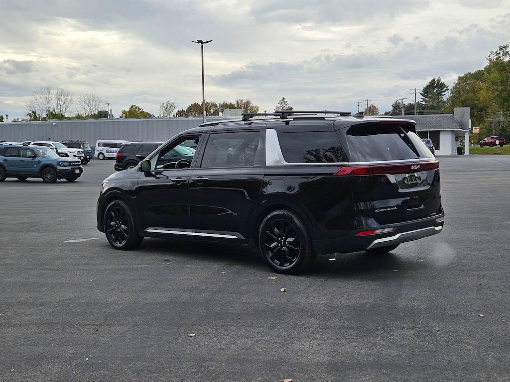Used 2022 Kia Carnival SX MPV