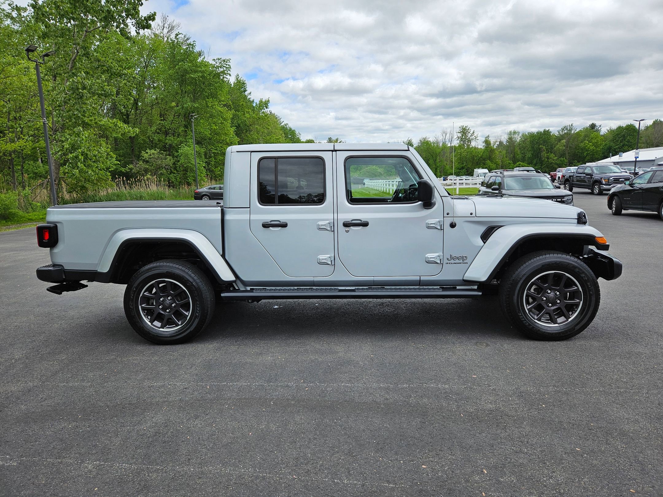 Used 2023 Jeep Gladiator Overland with VIN 1C6HJTFG2PL505026 for sale in Ballston Lake, NY
