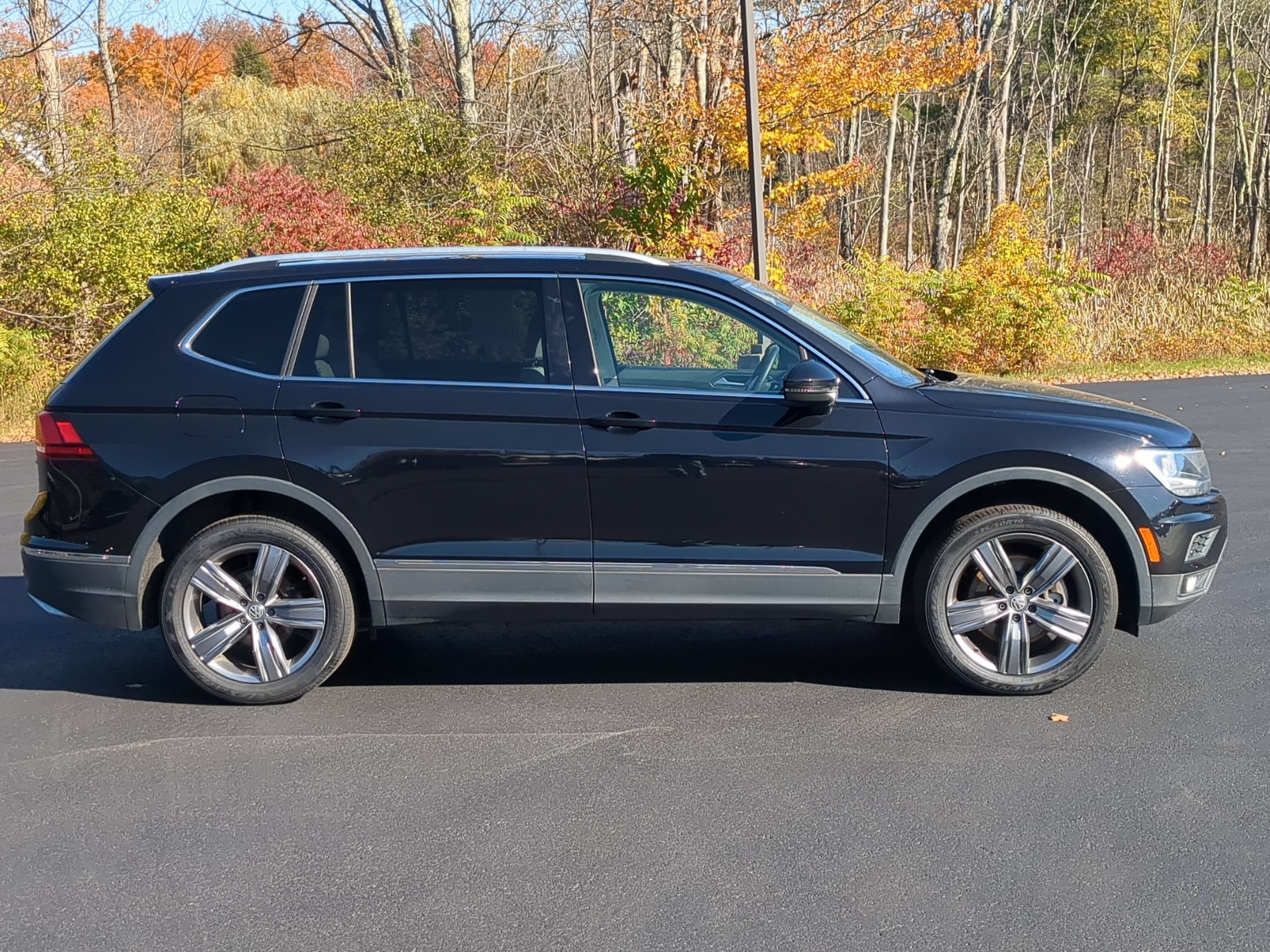 Used 2020 Volkswagen Tiguan SEL with VIN 3VV2B7AXXLM080403 for sale in Ballston Lake, NY