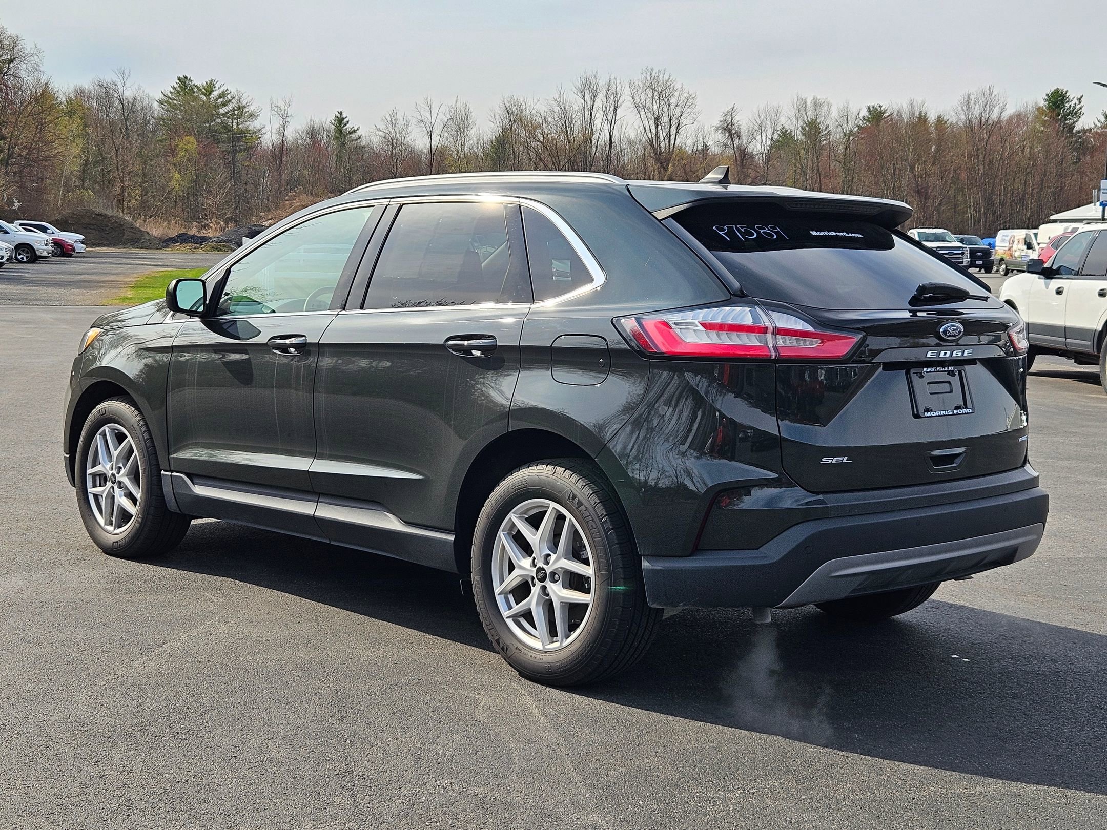 2023 Ford Edge SEL photo 4