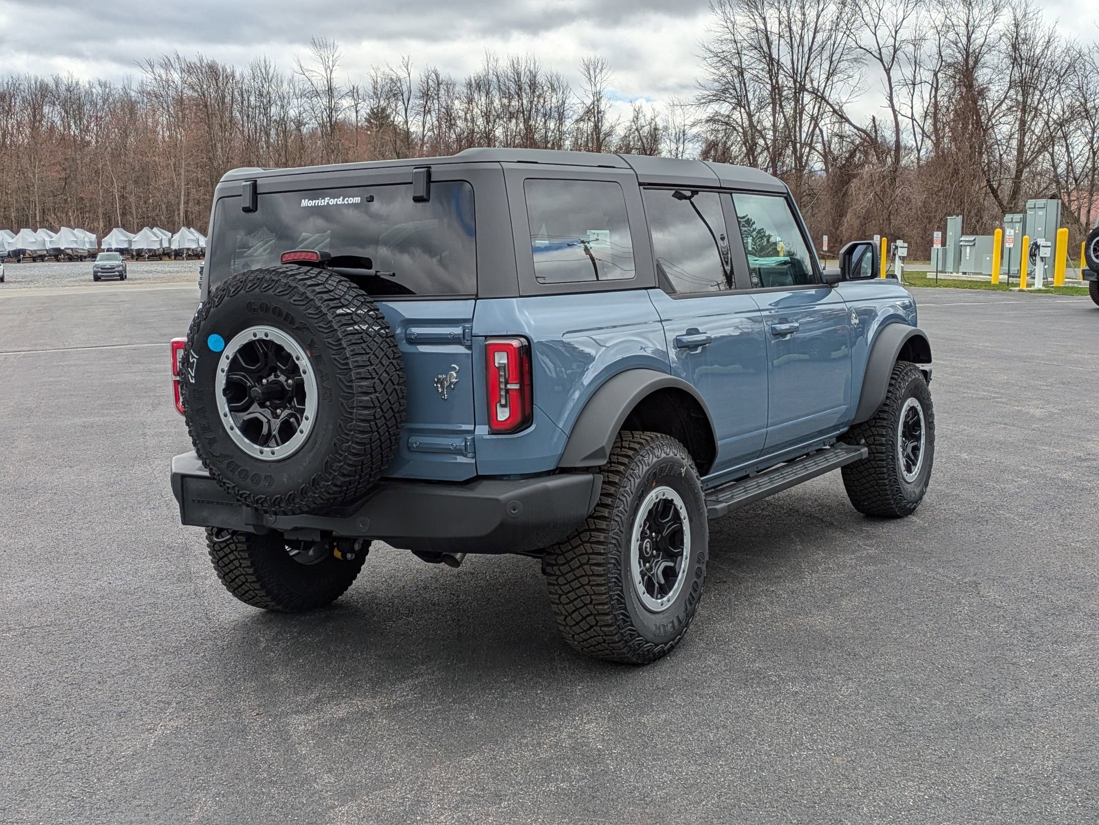 2024 Ford Bronco Outer Banks photo 3