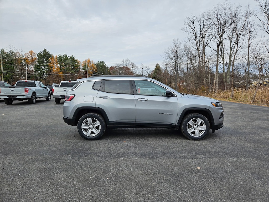 Used 2022 Jeep Compass Latitude SUV