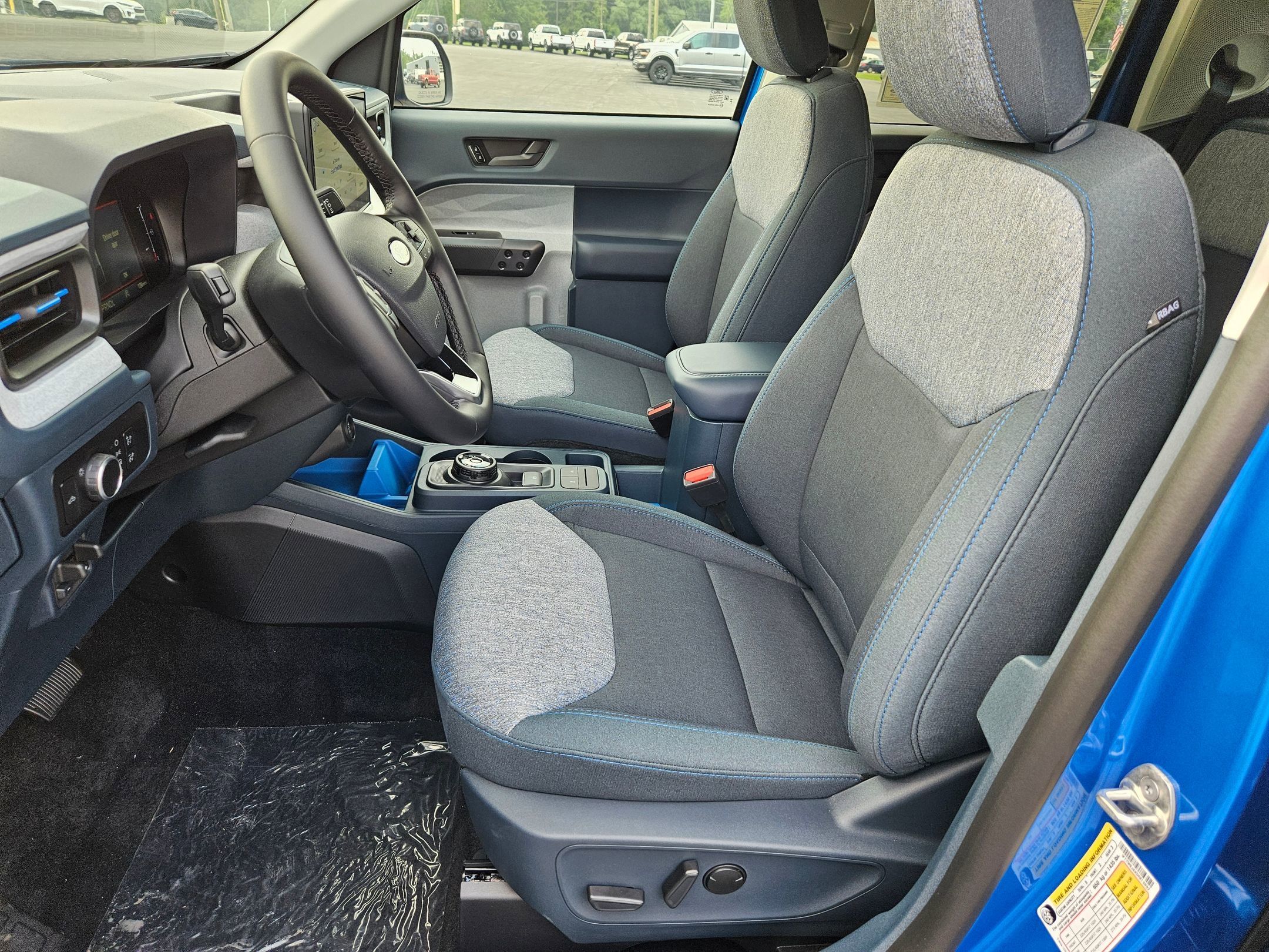 2025 Ford Maverick XLT photo 4