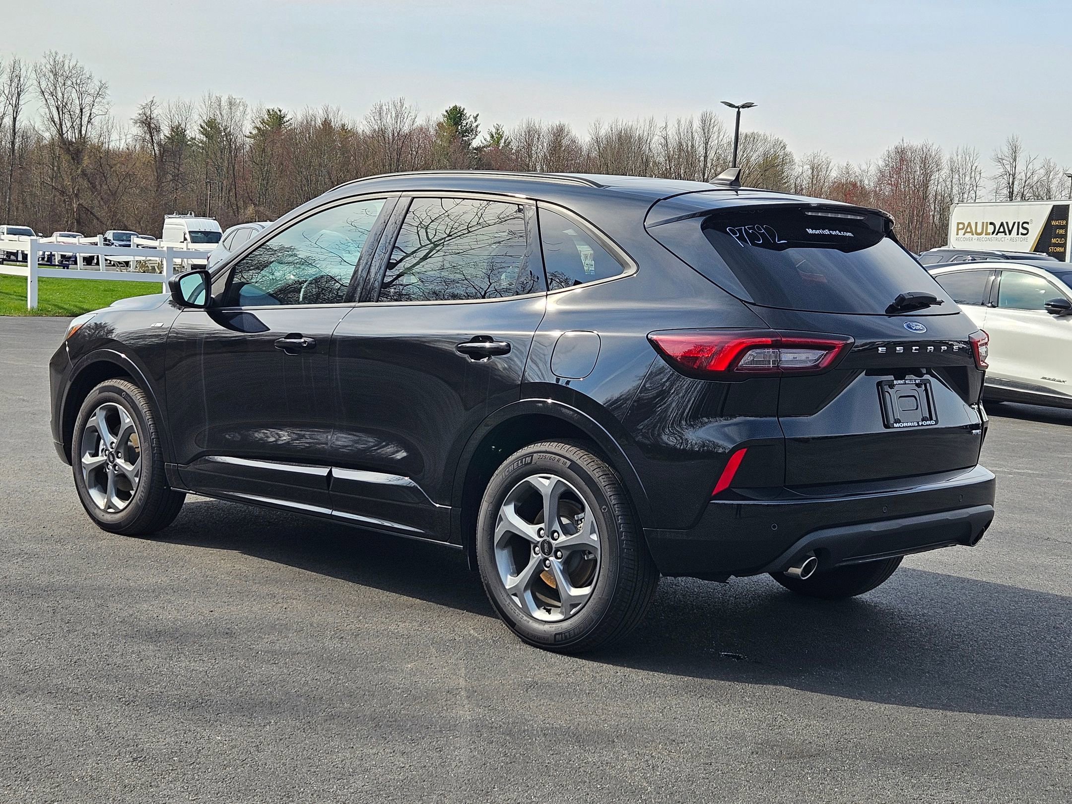2023 Ford Escape ST-Line photo 4