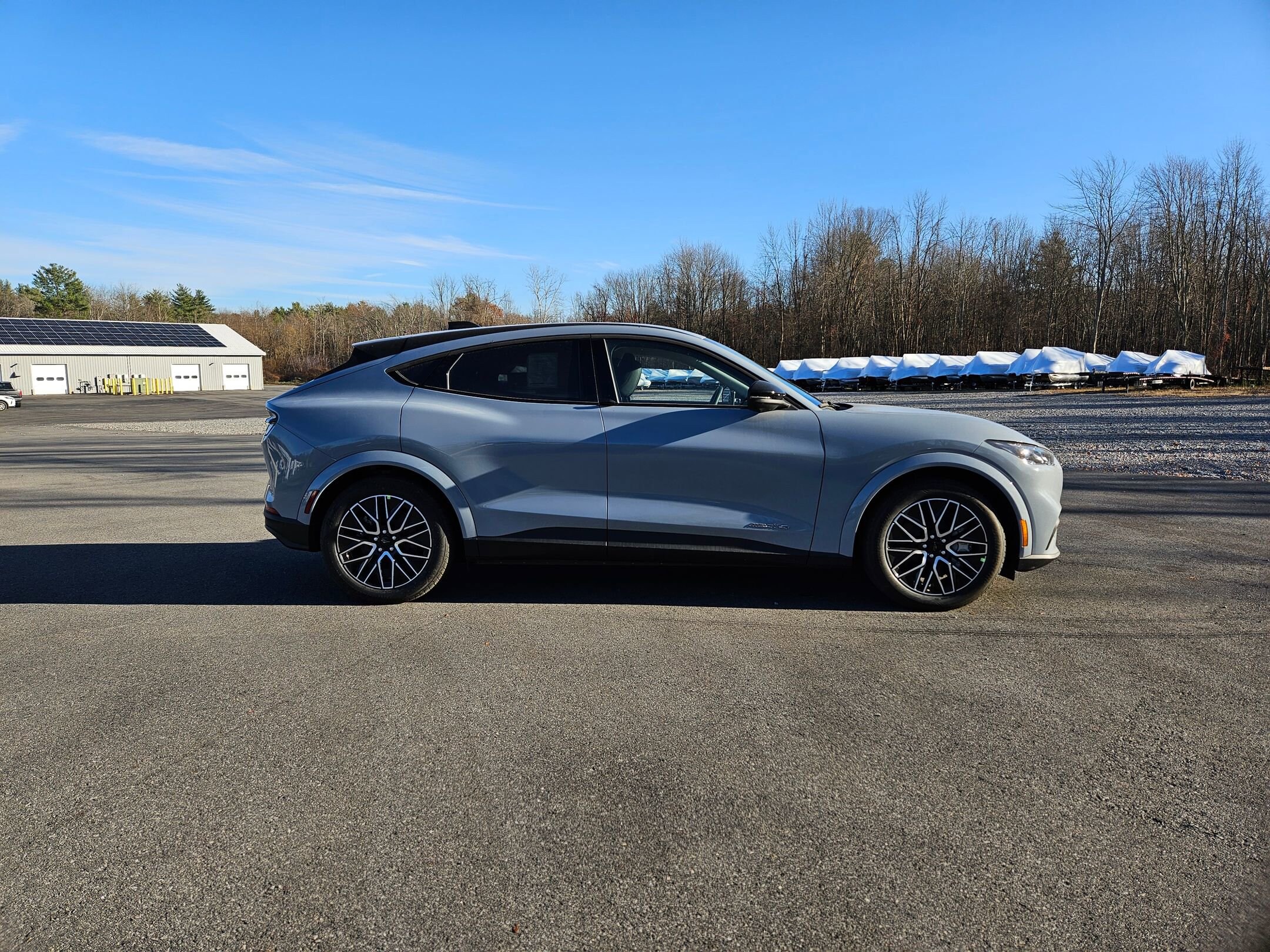 2025 Ford Mustang Mach-E Premium photo 2
