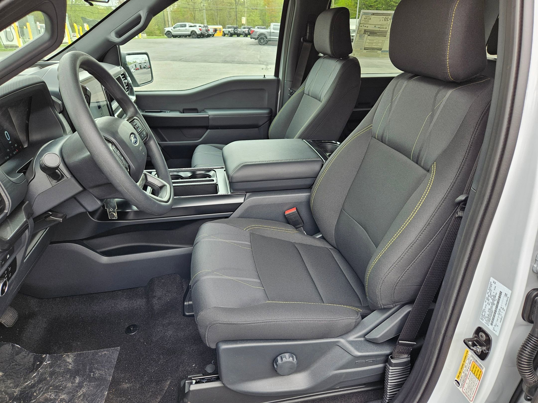 2025 Ford F-150 STX photo 4