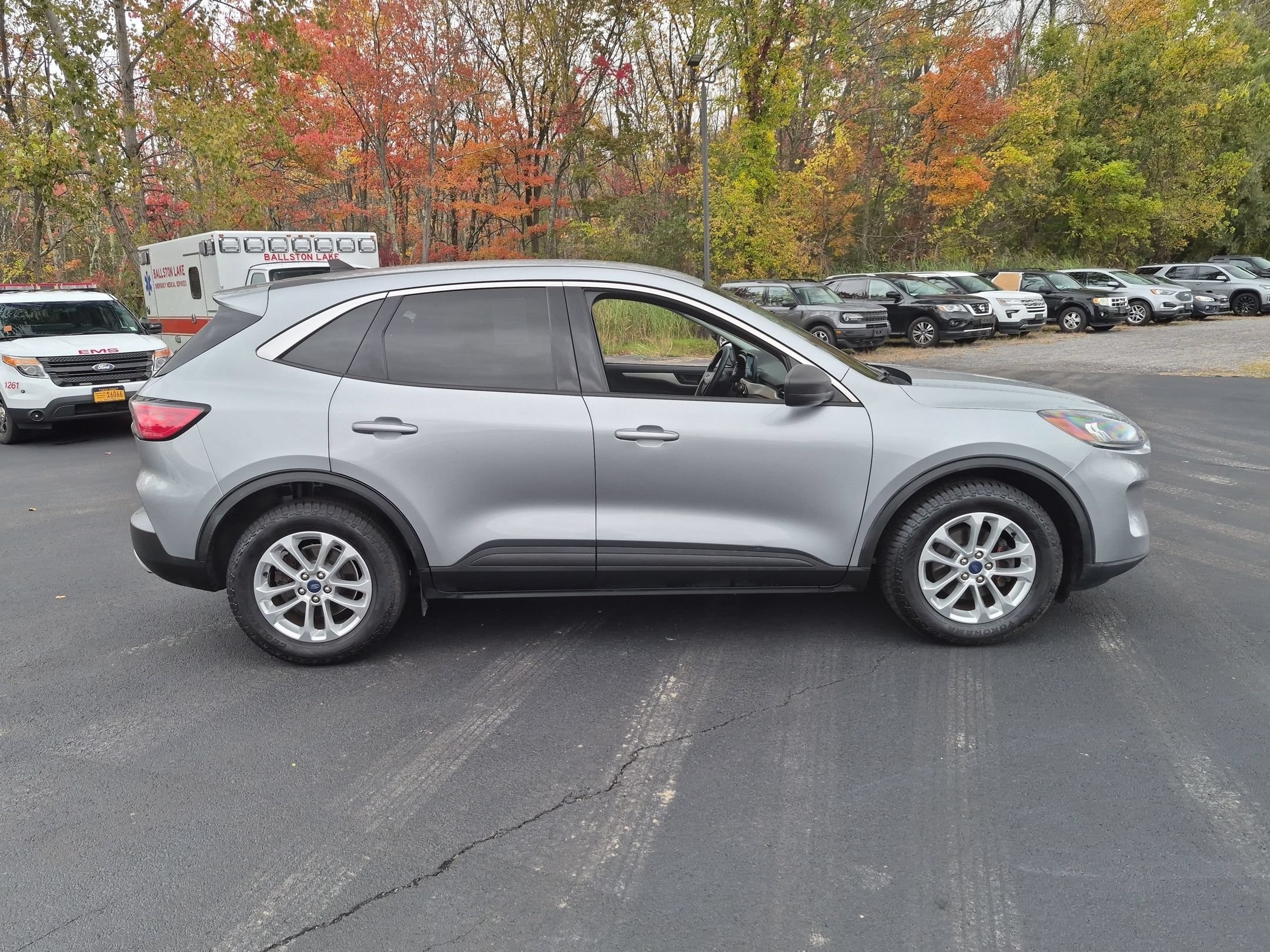 Used 2022 Ford Escape SE with VIN 1FMCU0G65NUB43632 for sale in Ballston Lake, NY