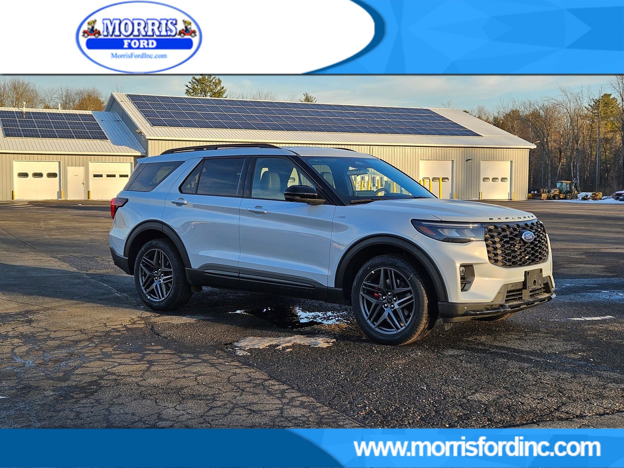 2026 Ford Explorer ST-LINE's photo