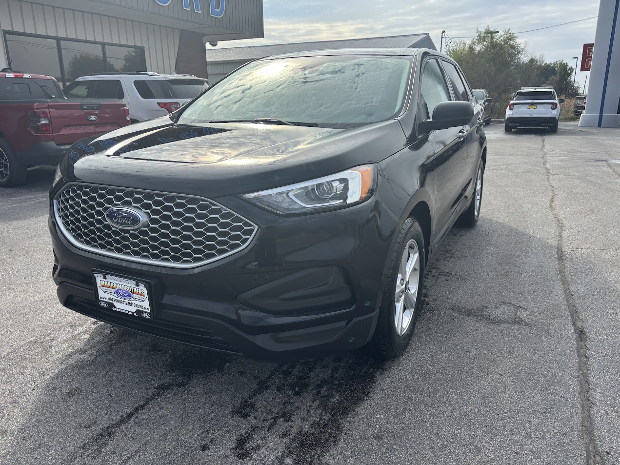 2024 Ford Edge SE - Photo 2