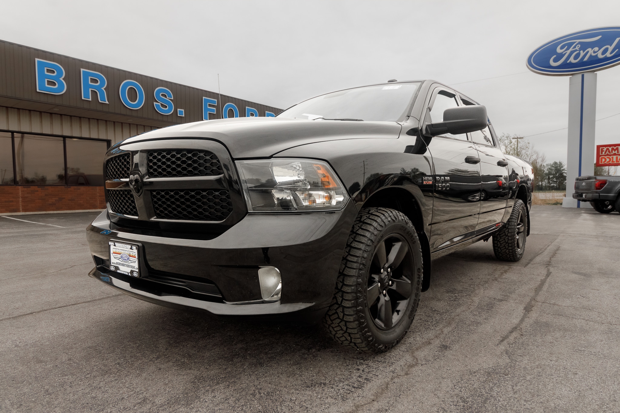 Used 2015 RAM Ram 1500 Pickup Express with VIN 3C6RR7KT3FG676175 for sale in Greenfield, IL