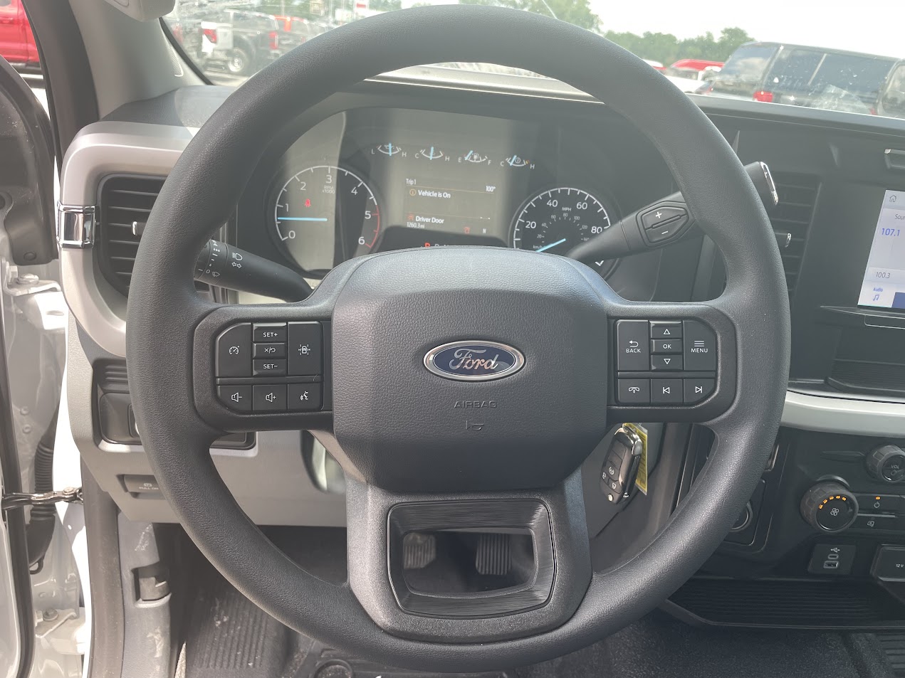 2024 Ford F-550 Super Duty Chassis Cab XL - Photo 7