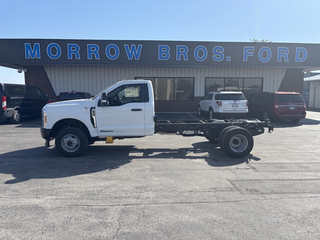 2026 Ford F-350 Super Duty XL's photo