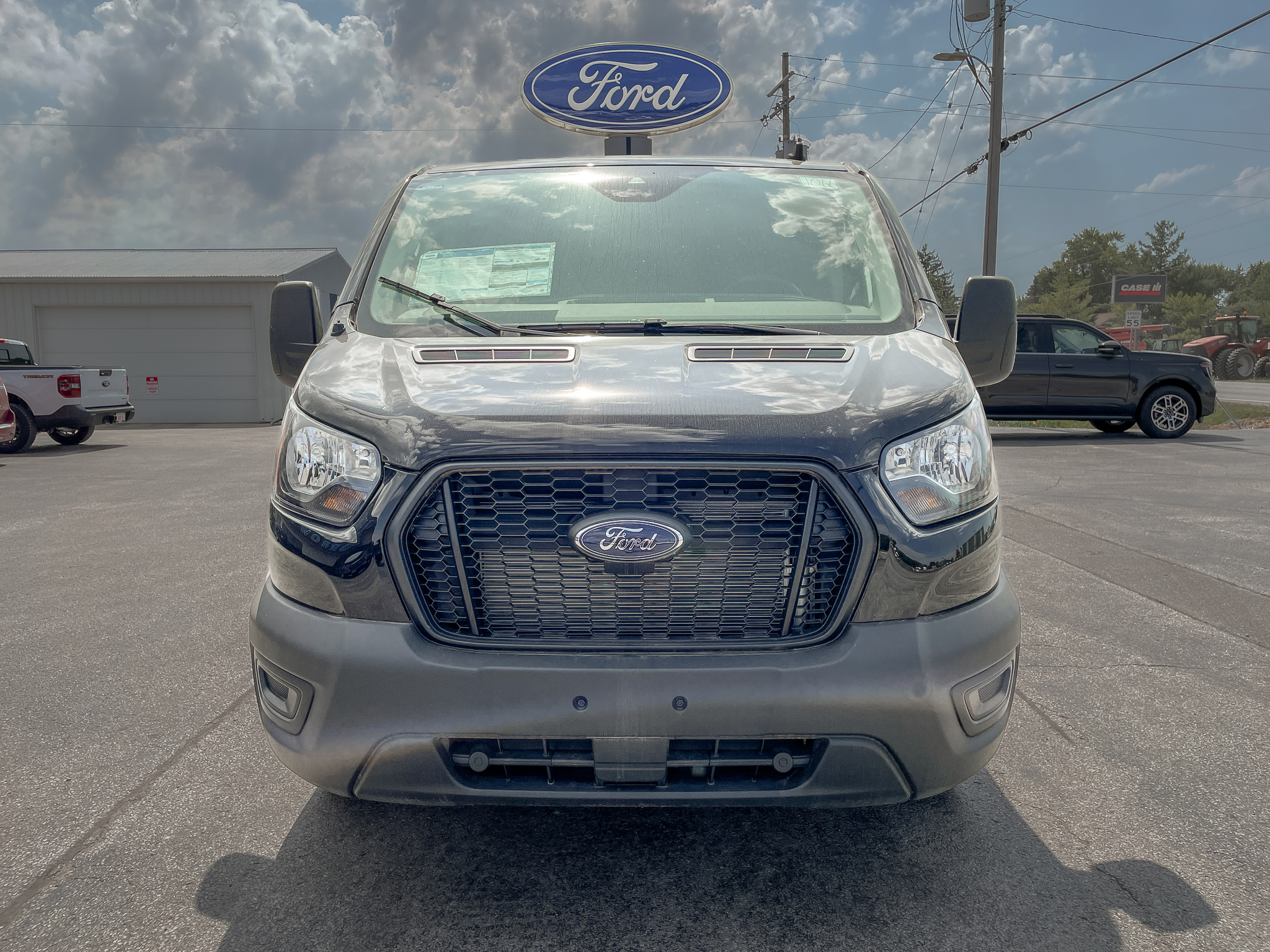  Ford Transit-350 Cargo