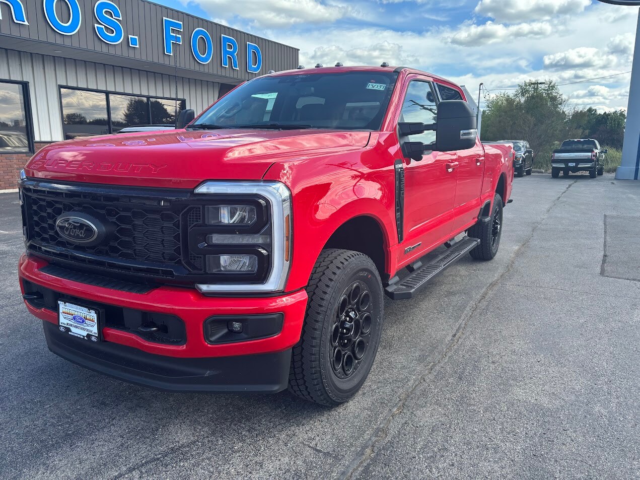 2025 Ford F-350 XLT photo 2