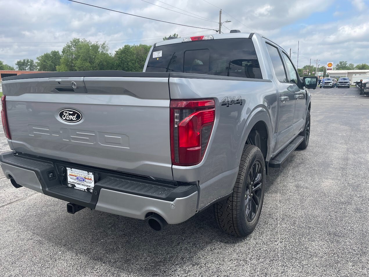 2025 Ford F-150 XLT photo 3