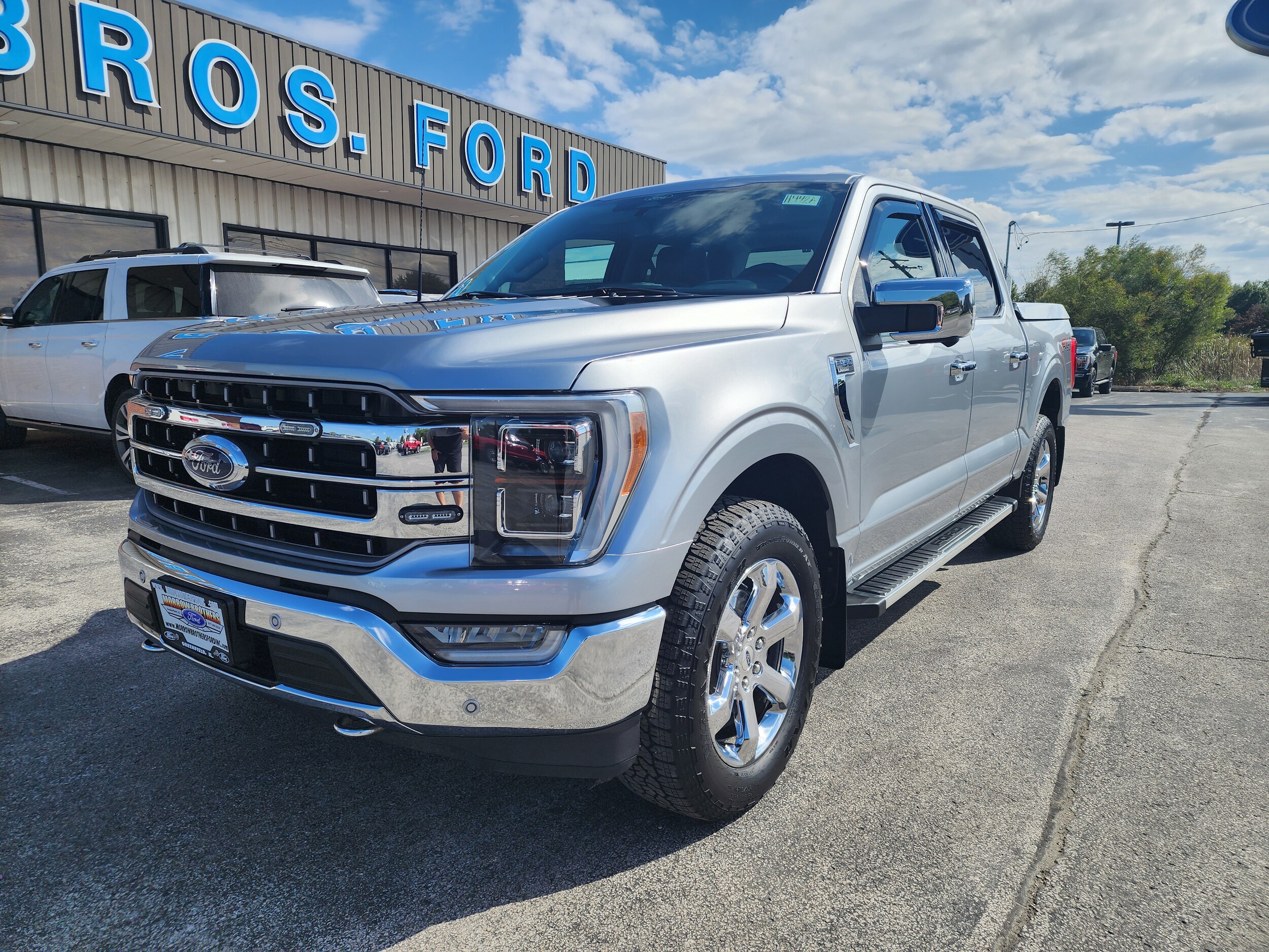 2022 Ford F-150 Lariat photo 2